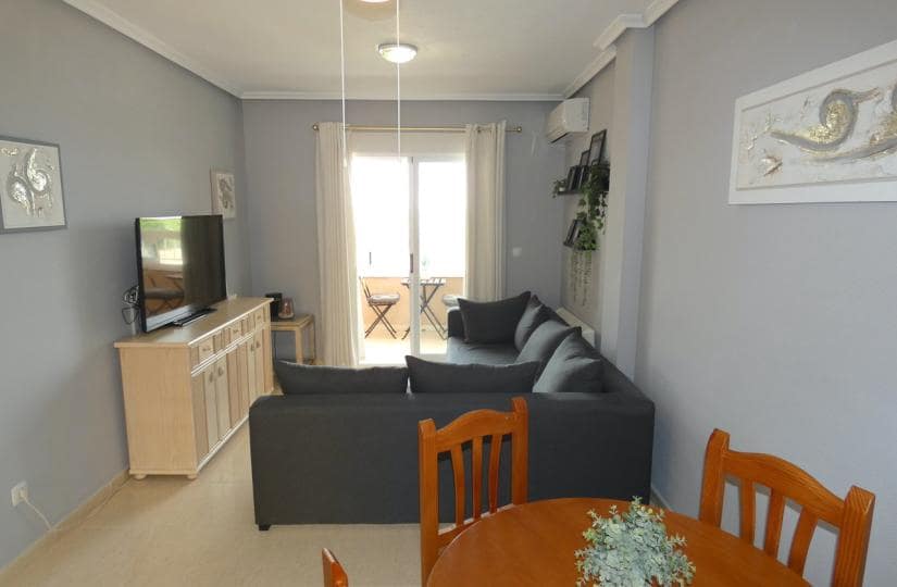 2 bedroom Apartment for sale in Algorfa with pool - € 123,000 (Ref: 9425503)