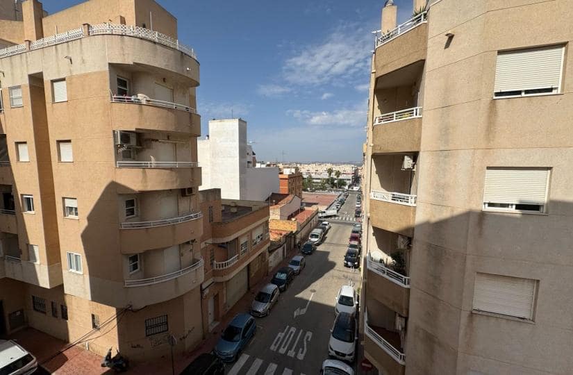 2 chambre Appartement à vendre à Torrevieja - 113 000 € (Ref: 9425504)