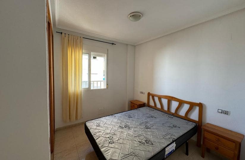 2 chambre Appartement à vendre à Torrevieja - 113 000 € (Ref: 9425504)