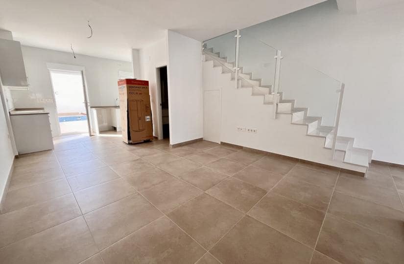 3 bedroom Semi-detached Villa for sale in Pilar de la Horadada with pool garage - € 265,000 (Ref: 9425505)