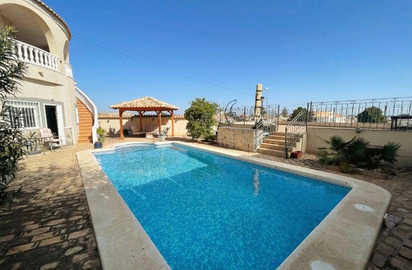 5 sovrum Villa till salu i Ciudad Quesada med pool garage - 425 000 € (Ref: 9425507)