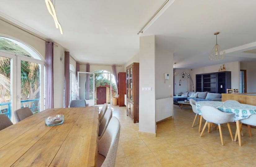 5 bedroom Villa for sale in La Zenia with pool garage - € 795,000 (Ref: 9425508)