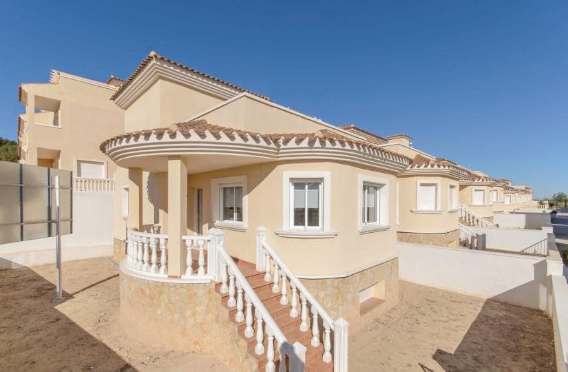 3 bedroom Villa for sale in San Miguel de Salinas with pool - € 269,013 (Ref: 9425509)
