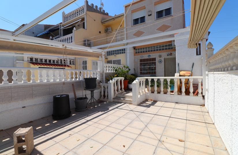 2 sovrum Bungalow till salu i Torrevieja med garage - 149 000 € (Ref: 9425510)