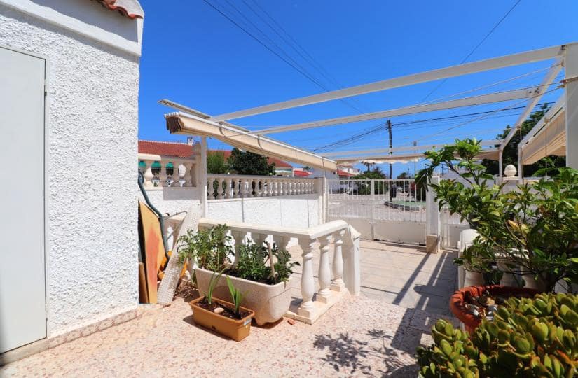 2 sovrum Bungalow till salu i Torrevieja med garage - 149 000 € (Ref: 9425510)