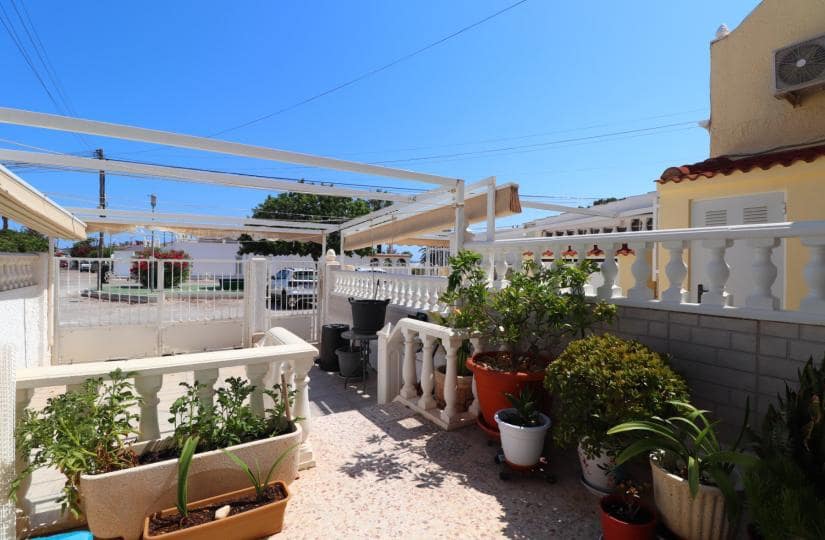 2 sovrum Bungalow till salu i Torrevieja med garage - 149 000 € (Ref: 9425510)