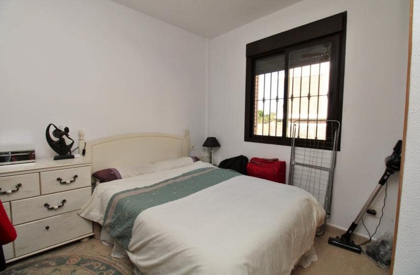 2 soverom Villa til salgs i Orihuela Costa med svømmebasseng - € 259 000 (Ref: 9425512)