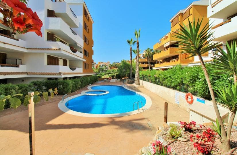 2 soverom Leilighet til salgs i Orihuela Costa med svømmebasseng - € 245 000 (Ref: 9425514)