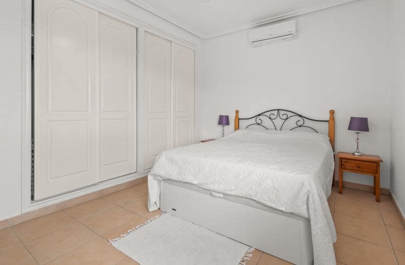 4 bedroom Villa for sale in Algorfa with pool garage - € 549,950 (Ref: 9425515)