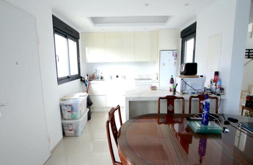 4 bedroom Villa for sale in Ciudad Quesada with garage - € 565,000 (Ref: 9425516)