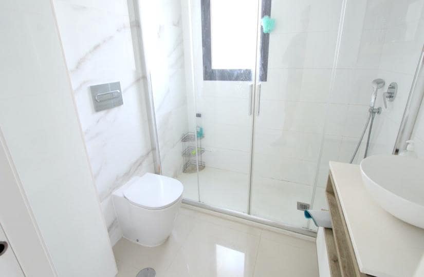 4 bedroom Villa for sale in Ciudad Quesada with garage - € 565,000 (Ref: 9425516)