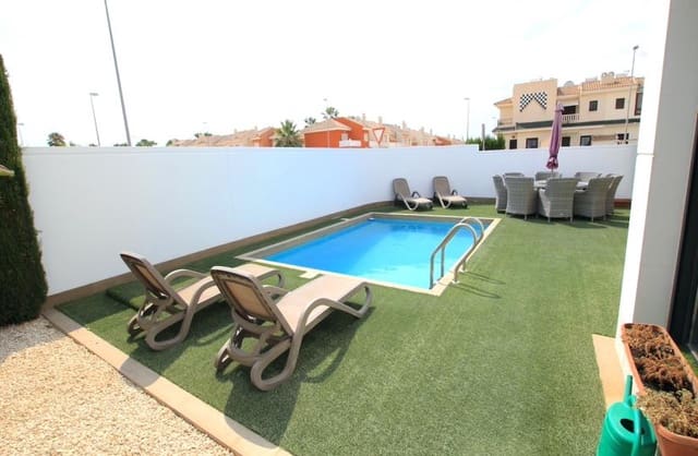 4 bedroom Villa for sale in Ciudad Quesada, Rojales with garage - € 565,000 (Ref: 9425516)