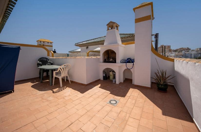 3 slaapkamer Penthouse te koop in La Mata met zwembad - € 269.000 (Ref: 9425518)