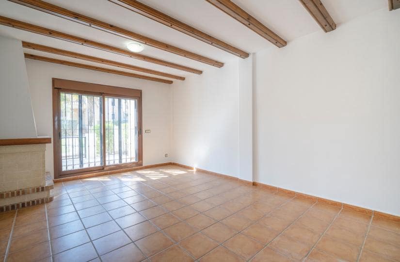 3 bedroom Bungalow for sale in Algorfa with pool garage - € 230,000 (Ref: 9425519)