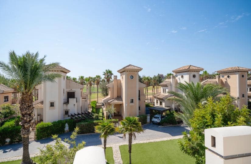 3 bedroom Bungalow for sale in Algorfa with pool garage - € 230,000 (Ref: 9425519)