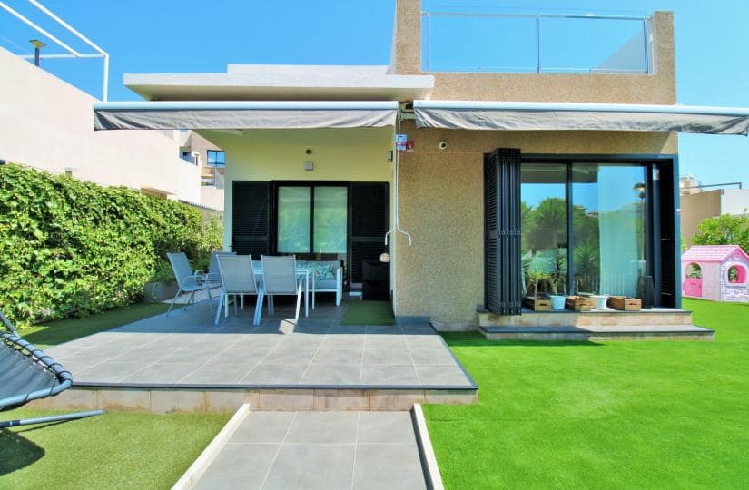 3 bedroom Villa for sale in La Zenia with pool garage - € 499,000 (Ref: 9425521)