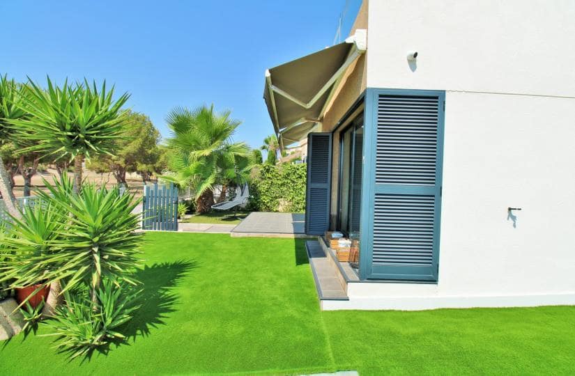 3 bedroom Villa for sale in La Zenia with pool garage - € 499,000 (Ref: 9425521)