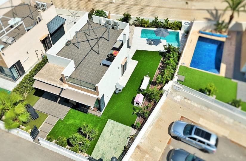 3 bedroom Villa for sale in La Zenia with pool garage - € 499,000 (Ref: 9425521)