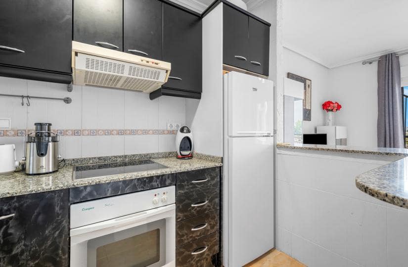 2 bedroom Apartment for sale in Almoradi with pool - € 119,000 (Ref: 9425528)