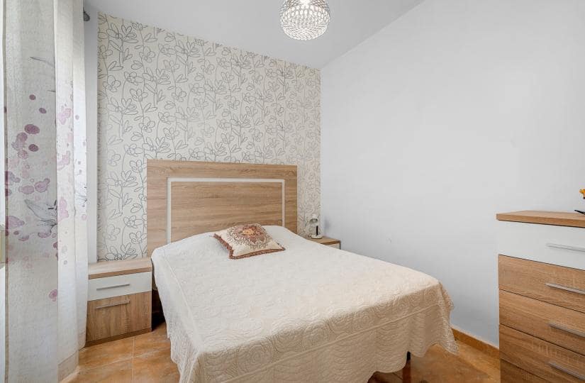 2 bedroom Apartment for sale in Almoradi with pool - € 119,000 (Ref: 9425528)