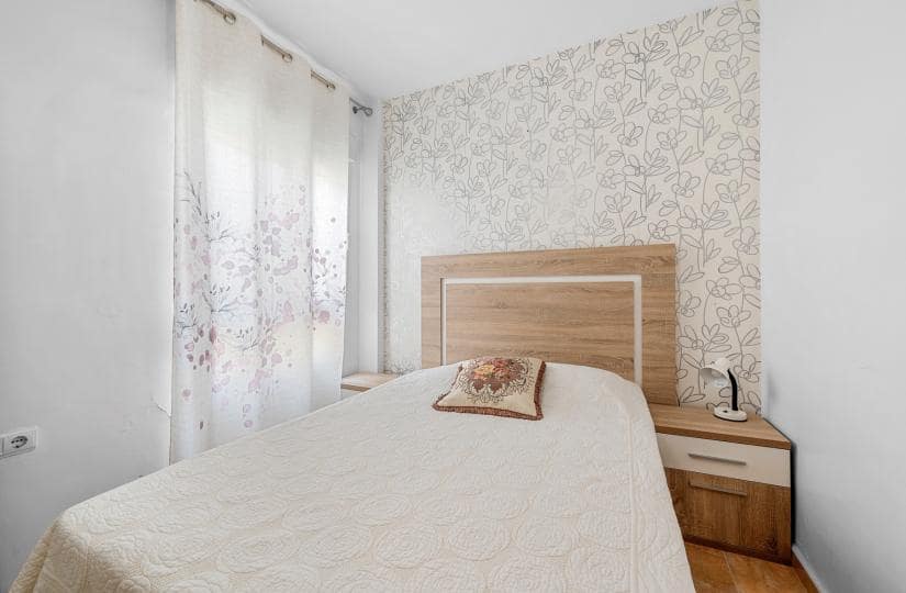 2 bedroom Apartment for sale in Almoradi with pool - € 119,000 (Ref: 9425528)