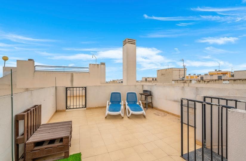 2 bedroom Apartment for sale in Almoradi with pool - € 119,000 (Ref: 9425528)