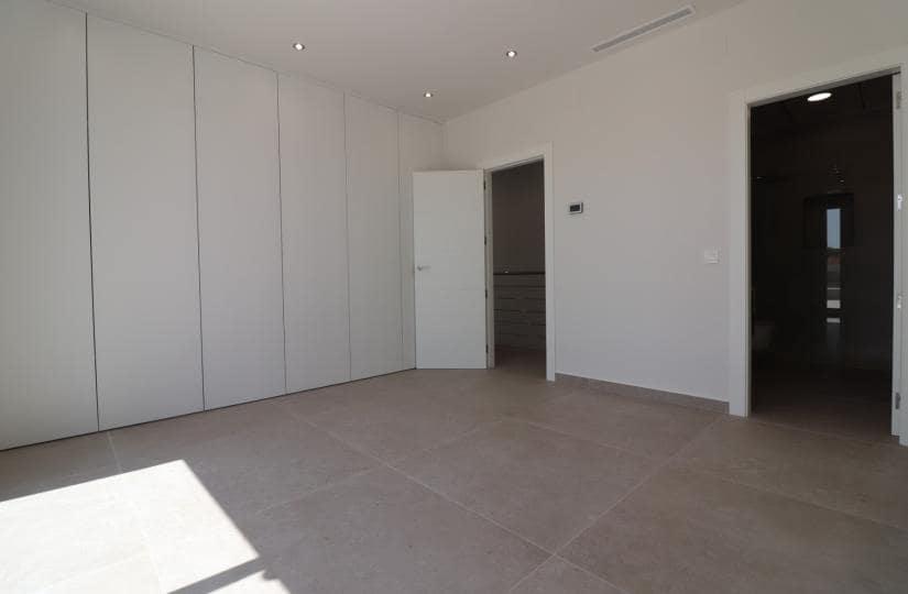 3 bedroom Villa for sale in Ciudad Quesada with pool garage - € 799,900 (Ref: 9425531)