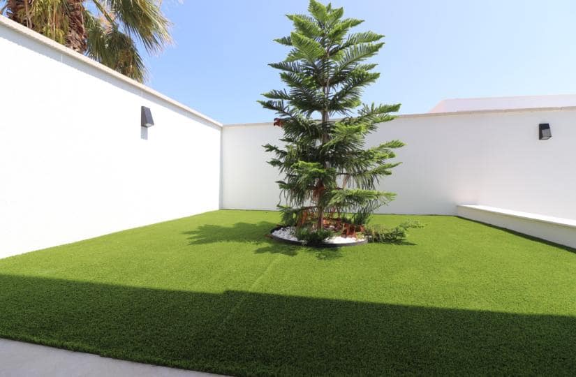 3 bedroom Villa for sale in Ciudad Quesada with pool garage - € 799,900 (Ref: 9425531)