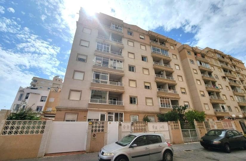 2 sovrum Lägenhet till salu i Torrevieja med pool - 127 260 € (Ref: 9425532)