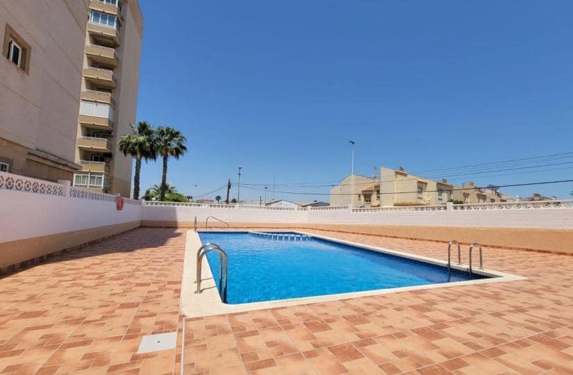2 sovrum Lägenhet till salu i Torrevieja med pool - 127 260 € (Ref: 9425532)