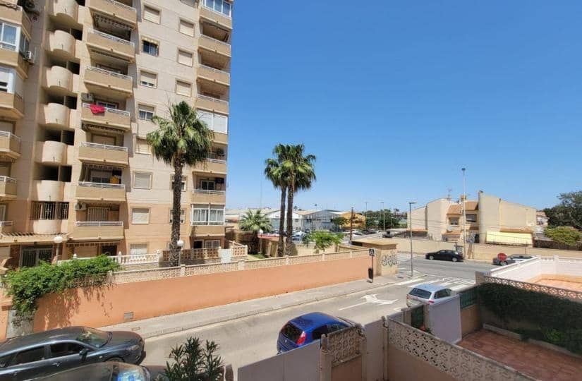 2 sovrum Lägenhet till salu i Torrevieja med pool - 127 260 € (Ref: 9425532)