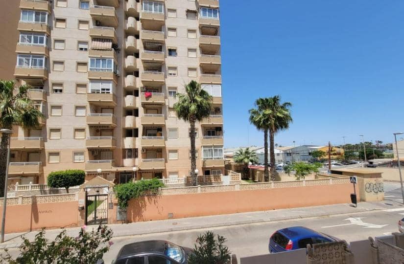 2 sovrum Lägenhet till salu i Torrevieja med pool - 127 260 € (Ref: 9425532)