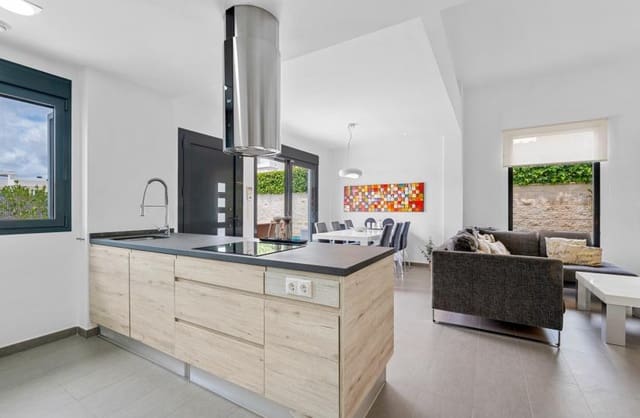 3 bedroom Villa for sale in Ciudad Quesada, Rojales with pool garage - € 480,000 (Ref: 9425535)