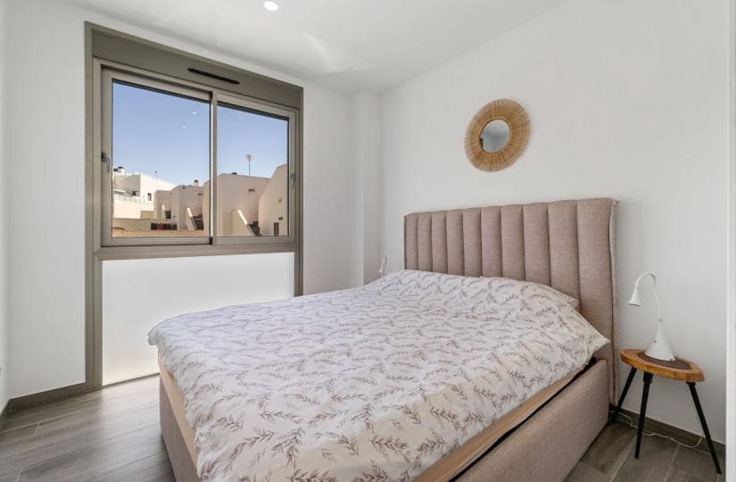 3 slaapkamer Villa te koop in Villamartin met zwembad garage - € 429.000 (Ref: 9425537)