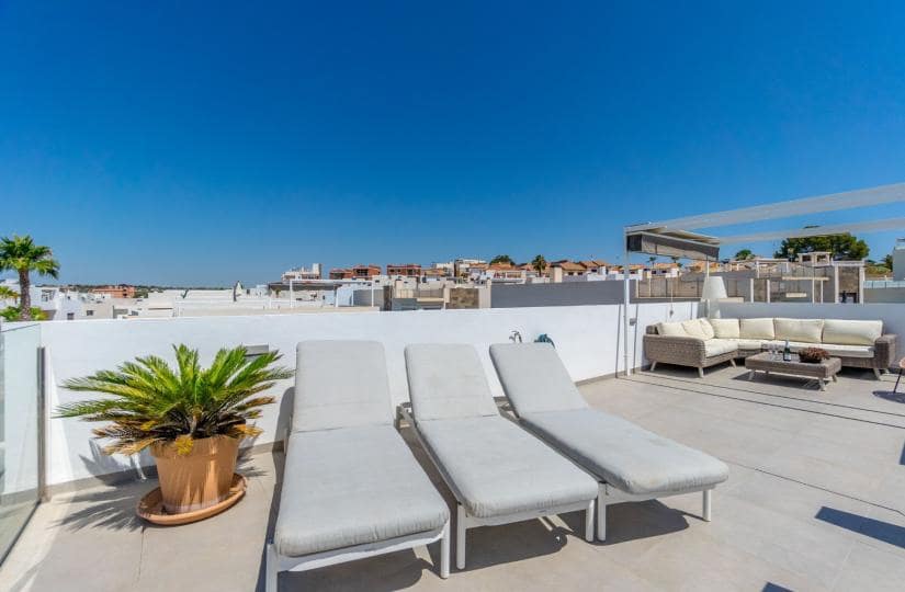 3 slaapkamer Villa te koop in Villamartin met zwembad garage - € 429.000 (Ref: 9425537)