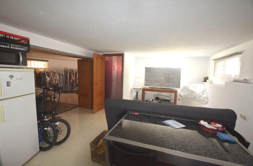 3 bedroom Villa for sale in Rojales with garage - € 329,800 (Ref: 9425540)