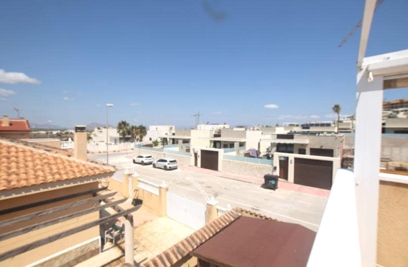 3 bedroom Villa for sale in Rojales with garage - € 329,800 (Ref: 9425540)
