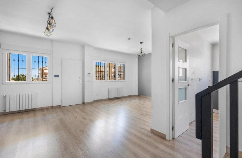 4 slaapkamer Villa te koop in Aguas Nuevas met zwembad garage - € 549.000 (Ref: 9425541)