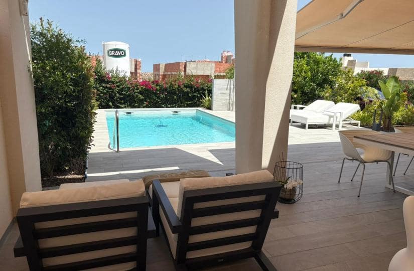 2 bedroom Villa for sale in Algorfa with pool garage - € 665,000 (Ref: 9425544)