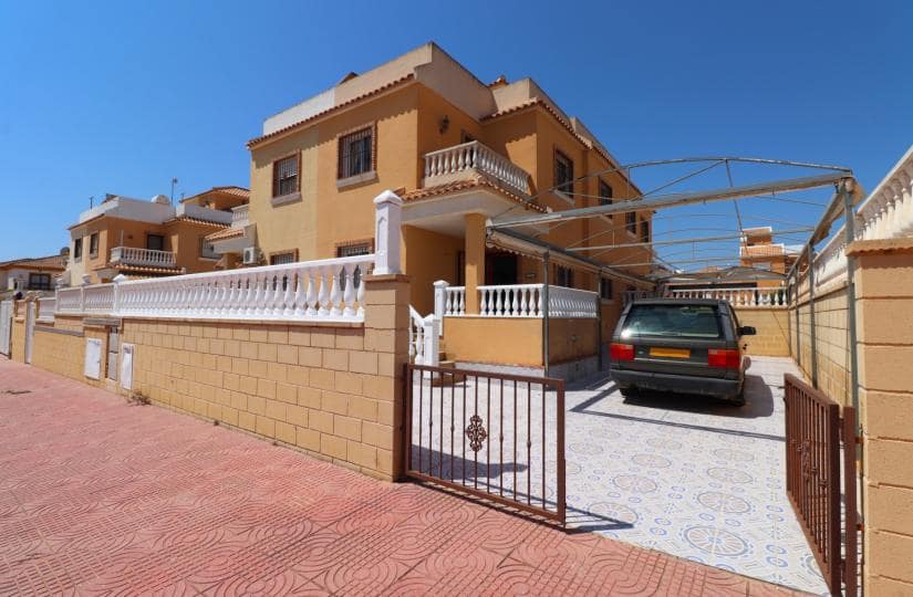 3 bedroom Villa for sale in Ciudad Quesada with pool garage - € 209,950 (Ref: 9425546)