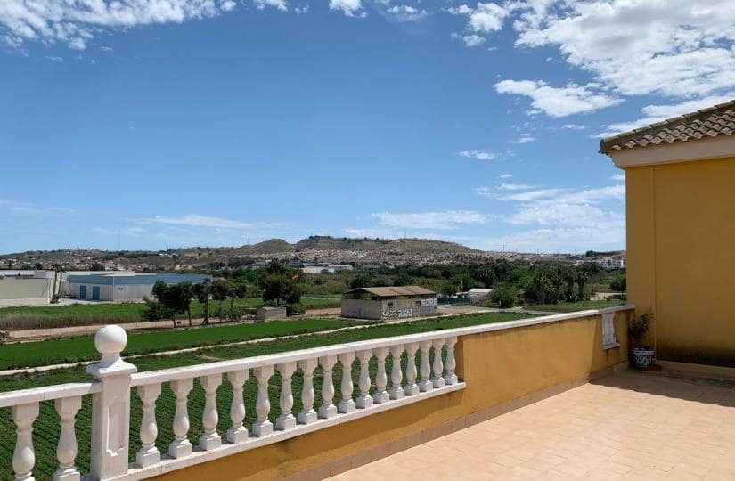 2 bedroom Apartment for sale in Formentera del Segura with garage - € 116,000 (Ref: 9425557)