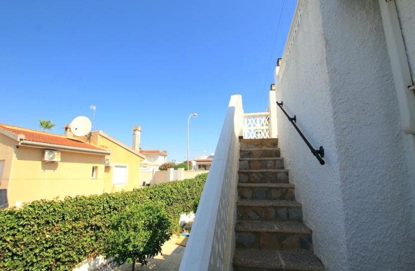 3 bedroom Villa for sale in Ciudad Quesada with garage - € 399,950 (Ref: 9425558)