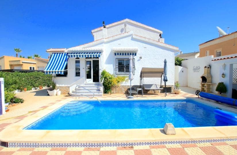 3 bedroom Villa for sale in Ciudad Quesada with garage - € 399,950 (Ref: 9425558)