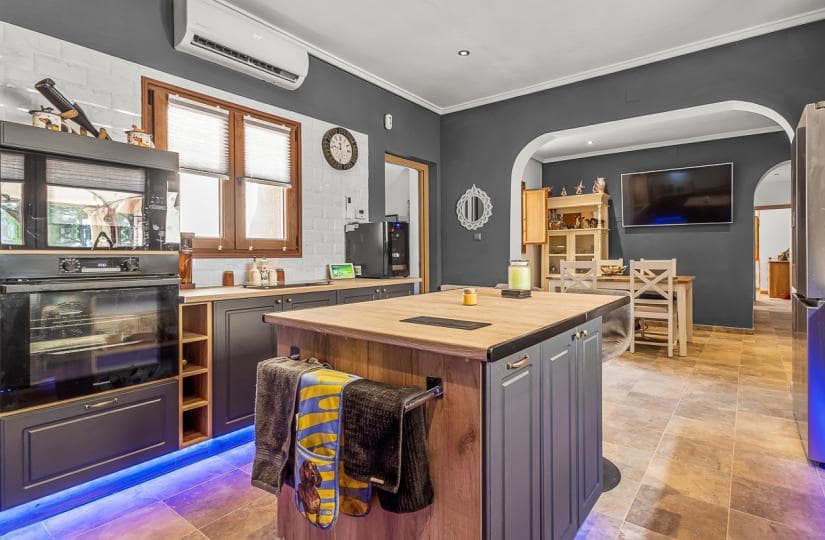 Finca/Casa Rural de 4 habitaciones en Torremendo en venta con piscina garaje - 575.000 € (Ref: 9425564)