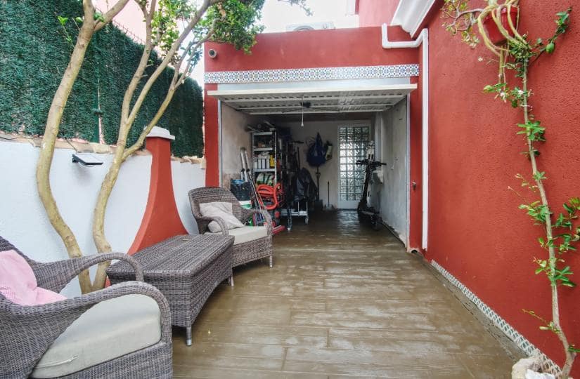 3 bedroom Semi-detached Villa for sale in Orihuela Costa with pool garage - € 239,000 (Ref: 9425567)