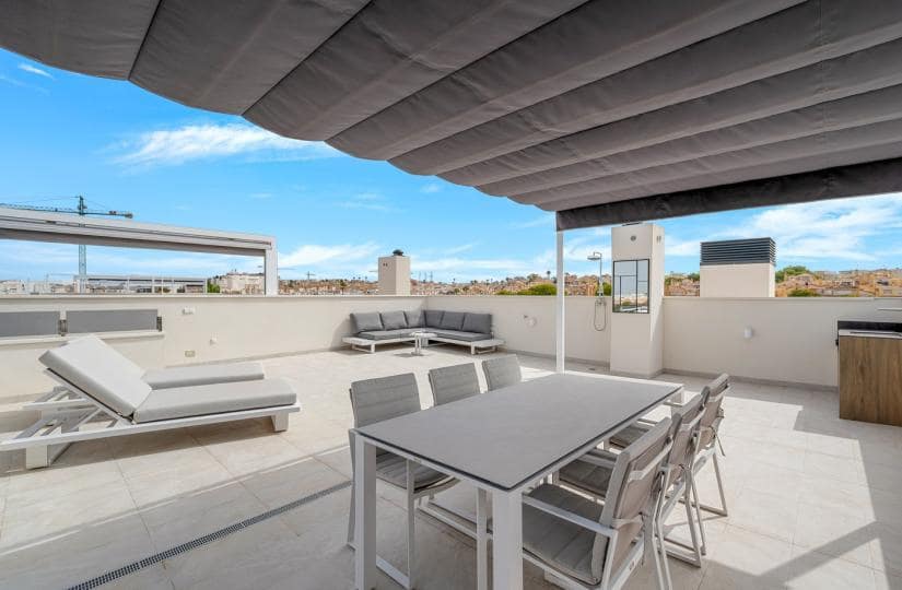 2 soveværelse Penthouse til salg i Los Altos med swimmingpool garage - € 329.000 (Ref: 9425569)