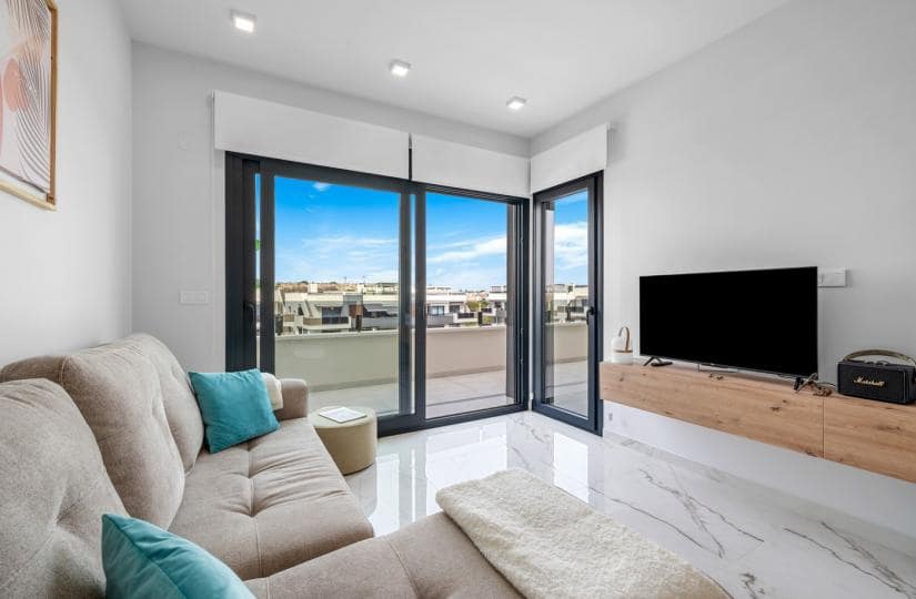 2 soveværelse Penthouse til salg i Los Altos med swimmingpool garage - € 329.000 (Ref: 9425569)