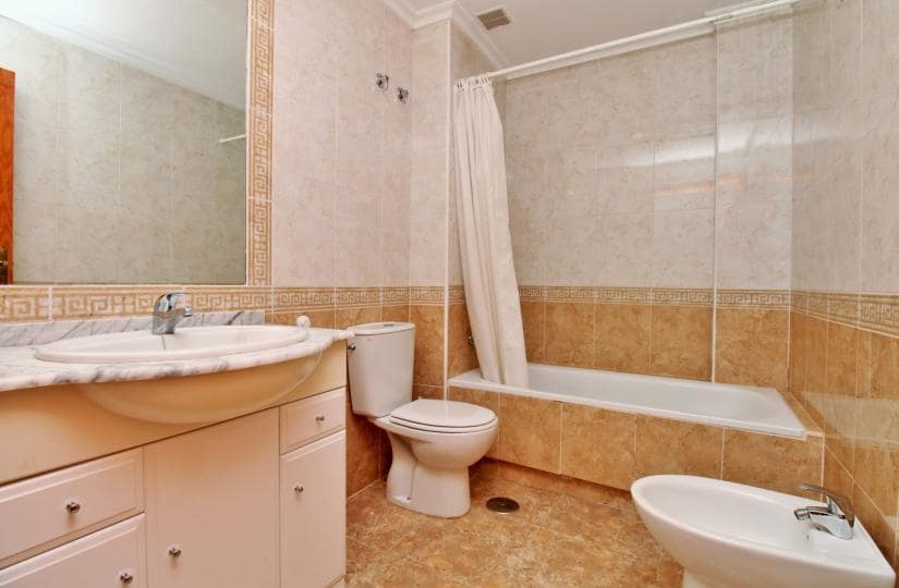 2 soverom Leilighet til salgs i Cabo Roig med svømmebasseng garasje - € 184 995 (Ref: 9426728)