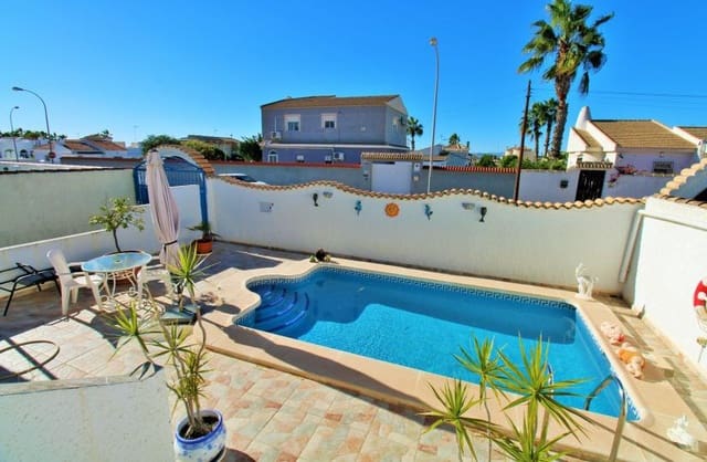 2 bedroom Villa for sale in El Chaparral, Torrevieja with pool garage - € 279,000 (Ref: 9426732)