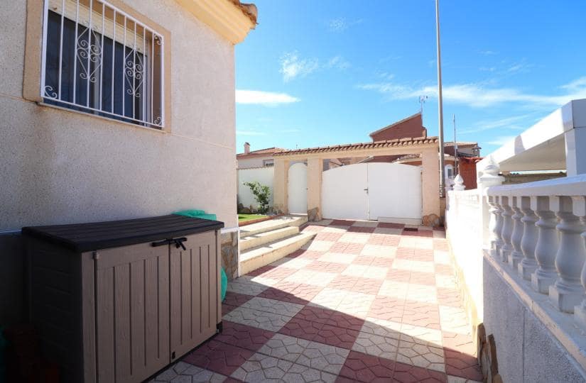 2 bedroom Villa for sale in Rojales with pool garage - € 285,000 (Ref: 9429103)